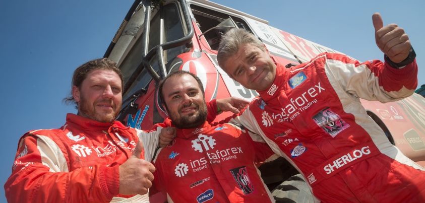 Dakar2013LopraisTeampic